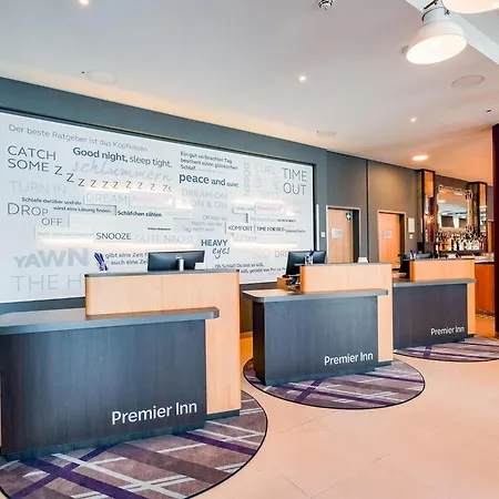 Premier Inn Mannheim City Centre-2