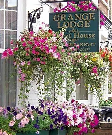 Grange Lodge-2