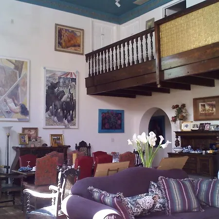 Lundeen Inn Of The Arts-2