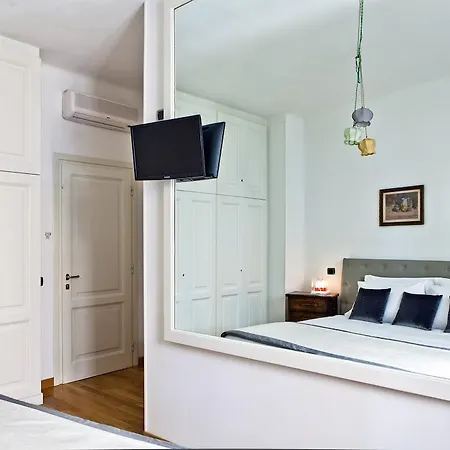 Garibaldi Suites Piazza Di Spagna-2