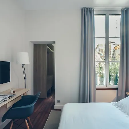 Appartement T4 cours de l'intendance-2