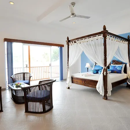 Aquarius Beach Hotel-3