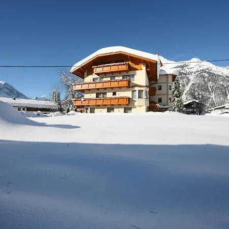 Hotel-Garni Weidacherhof-2