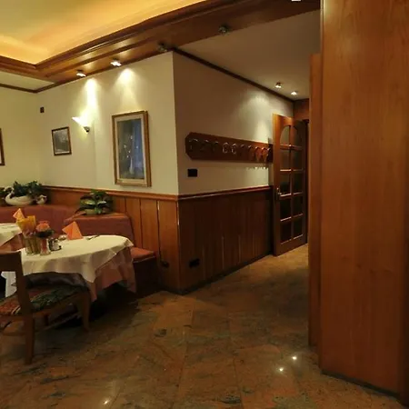 Hotel Vela-3