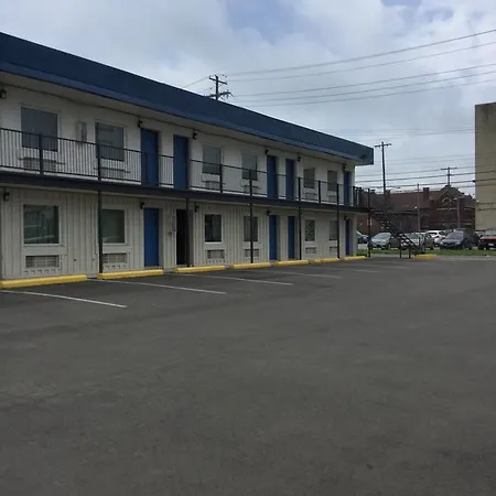Inn Towne Motel-3