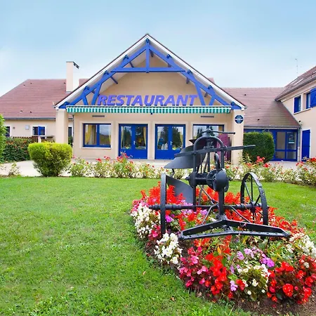 Comfort Hotel Etampes-3