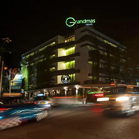 Grandmas Plus Hotel Legian-3