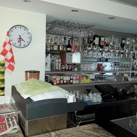 Hotel Croatia-3