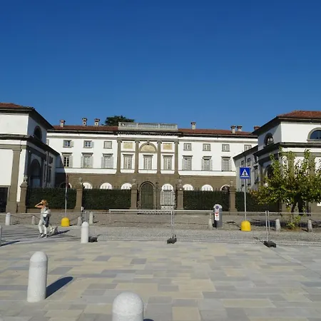CharmeRooms Villa Moroni-2