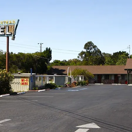 Homestead Motel-2
