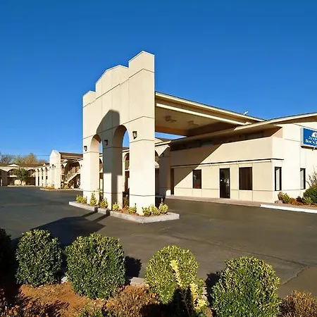 Executive Plus Inn And Suites-3