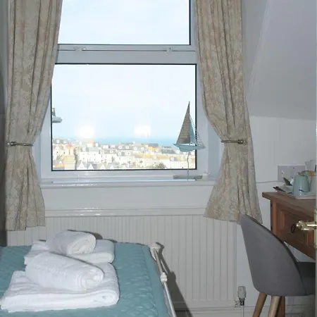 Rivendell Guest House-2