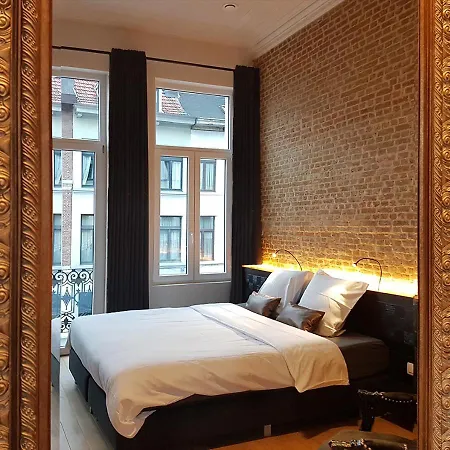 Goodnight Antwerp-2