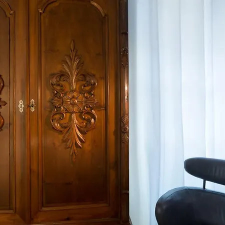 Cagliari Marina Harbour Guest House & Lounge-3