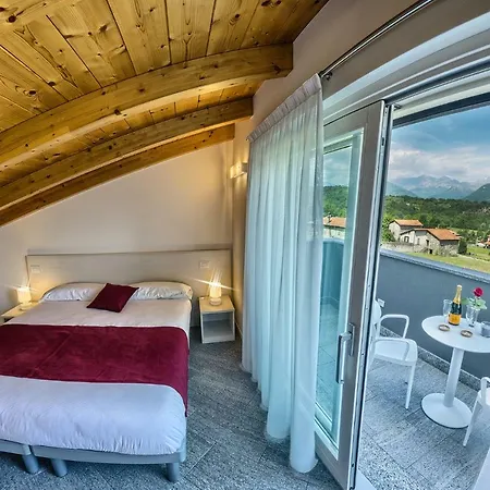 Rainbow Holiday Apartments Lake Como-2