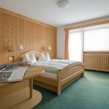Hotel Garni Ruscel-2