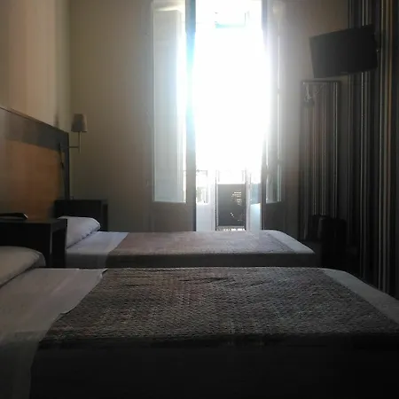 Hostal Alaska-2