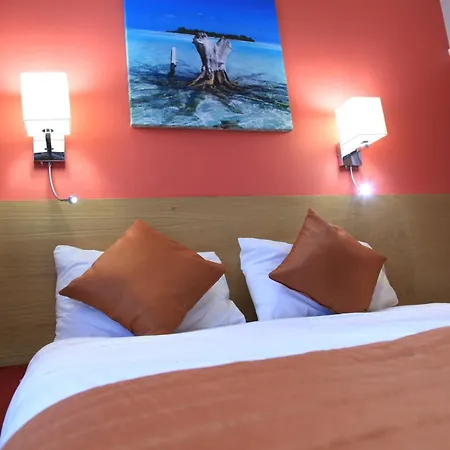 Sheriff Hotel-2