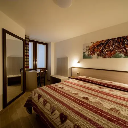 Chambres D'Hotel A Rosy-3