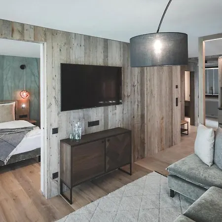 Luxegg - Mountain Lodge-2