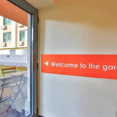 Easyhotel Sofia-2