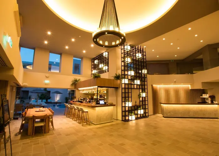 Luxushotel: Parasol Luxury Hotel & Suites Adults Only