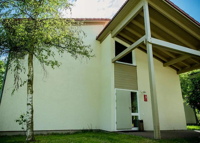 Hotel mit Hund Miedzynarodowy Dom Spotkan Mlodziezy W Oswiecimiu