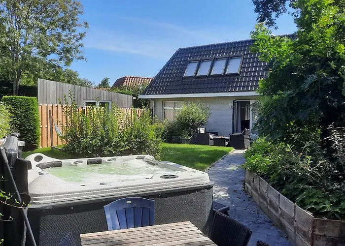 Have A Nice Stay! - Holiday Home De Witte Raaf With Garden&hottub