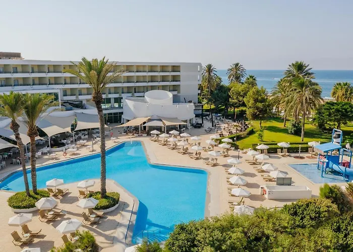 4 star hotel: Louis Imperial Beach