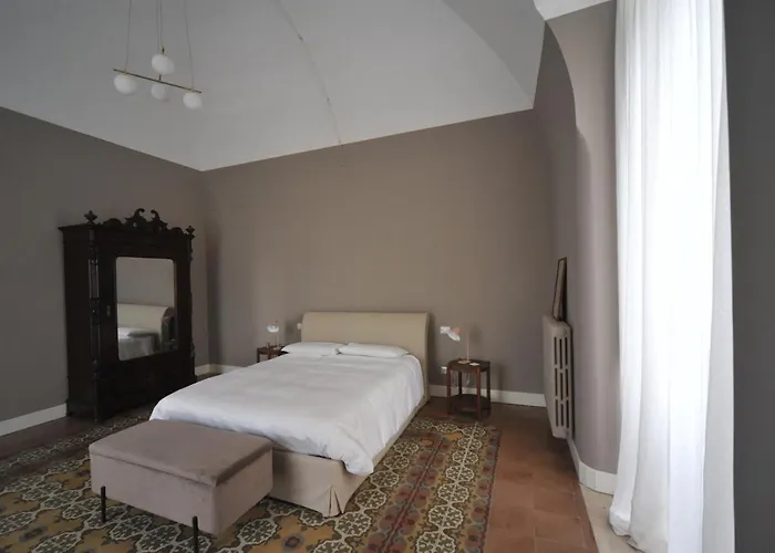 Palazzo Ietri Corso Vittorio Emanuele Rooms