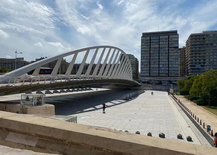 Resorts Guide Valencia Suits You Centro Historico, Establecimiento Automatizado-Fast Auto Check In&Out, Solo Para Adultos-Adults Only