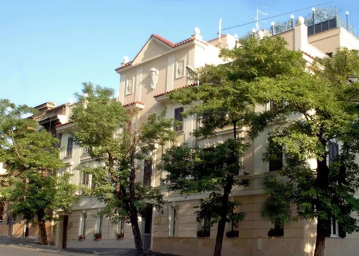 Hotel with Tennis: Tmark Hotel Vaticano