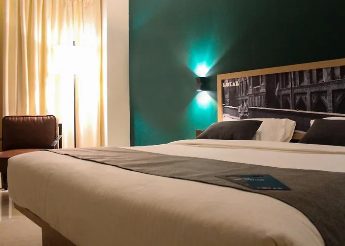 Hotels Close to Airport Lokal Rooms X Gulberg