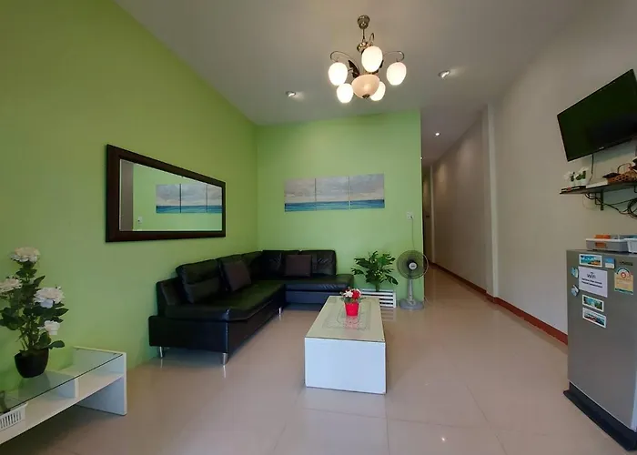 Baan Aomsub
