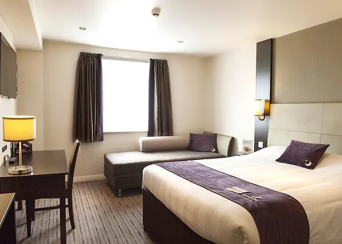 Premier Inn Bath City Centre