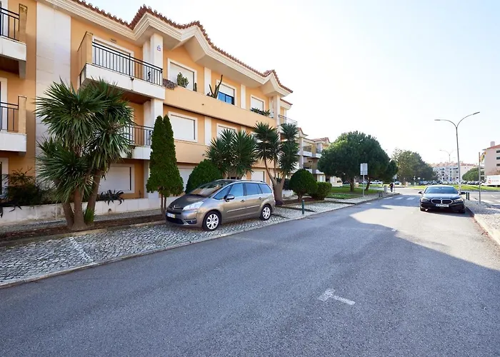 Carcavelos Apartment