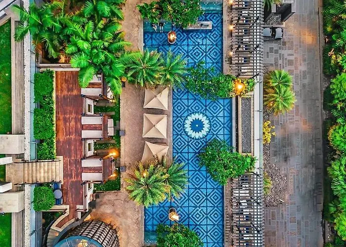 Luxury hotel only: Four Seasons Hotel Jakarta