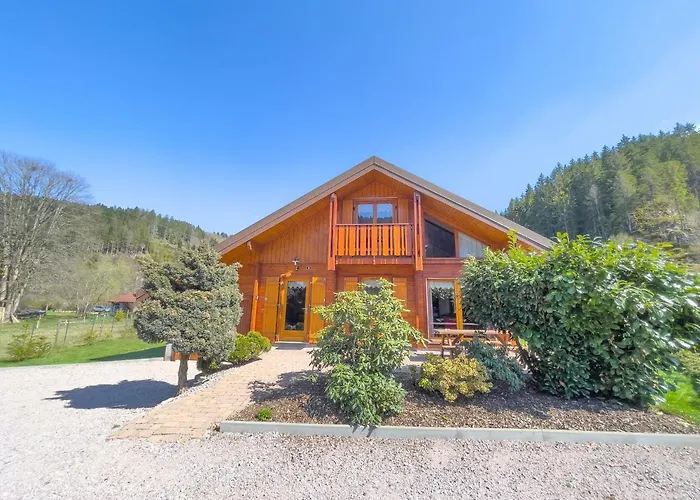 Chalet tout confort 'Le Grand Pré', terrain clôturé, garage
