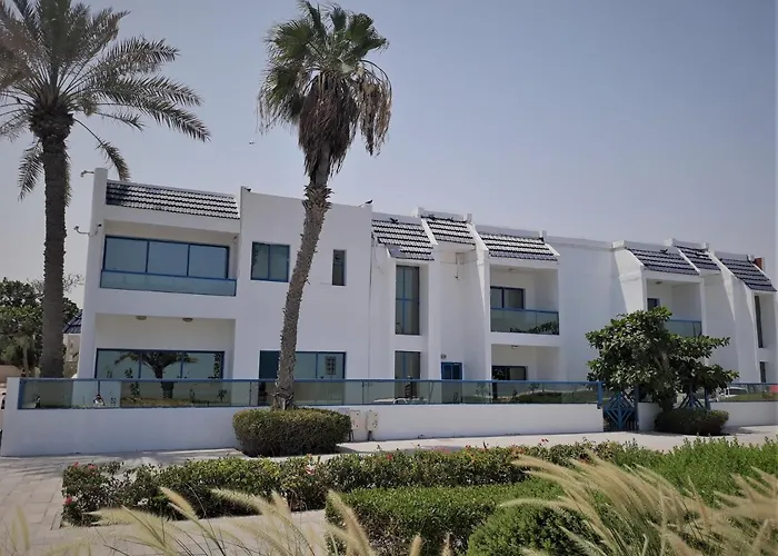 Vacation rental: Al Corniche Hotel