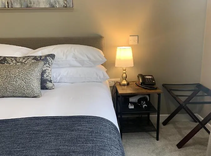 The Cedar Country Hotel