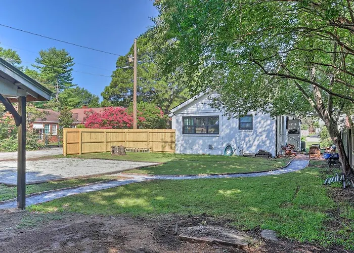 Historic Augusta Cottage With Mid Century Vibe!
