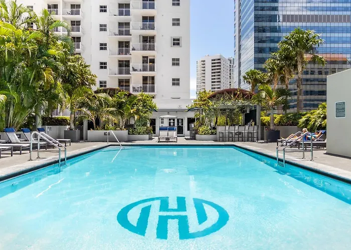 Motels Fortune House Suites