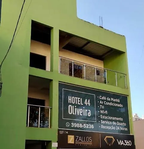  Oliveira 44