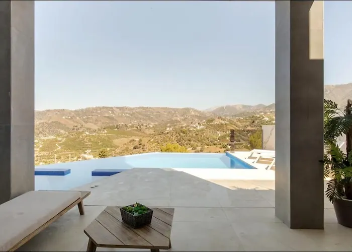 Chalet: Luxury Villa In Frigiliana - Villa Maui