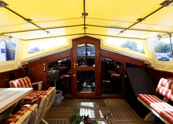 Blackpearl Boat&Breakfast