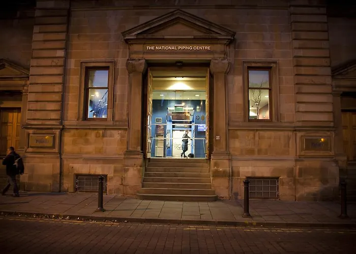 Family Hotel: The Pipers' Tryst Hotel