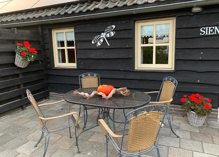 Nuuverstee