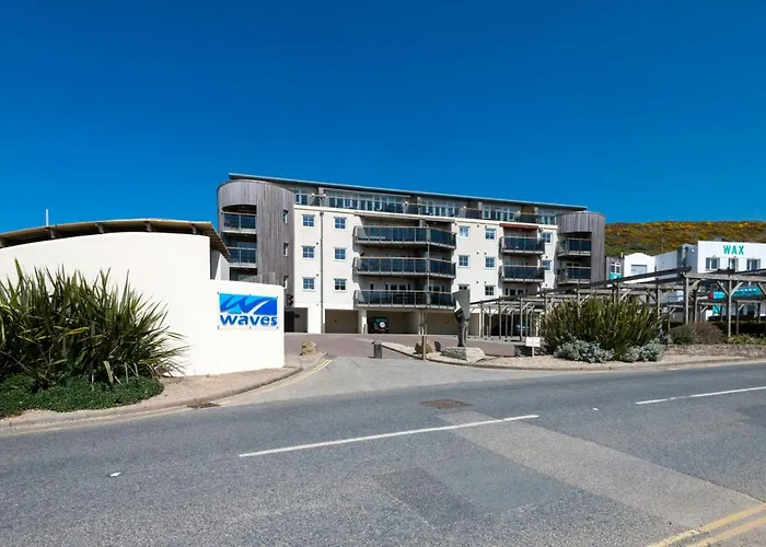 Pets Allowed Hotel Waves s