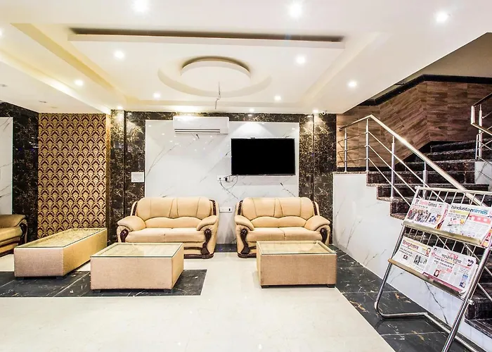 Airport Hotel: Fabhotel Olivia Suite