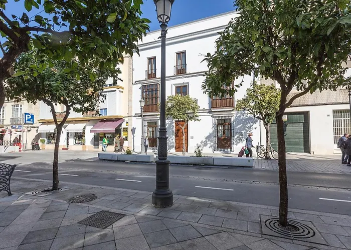 Hotel cerca del colegio: Lalasuites Corredera